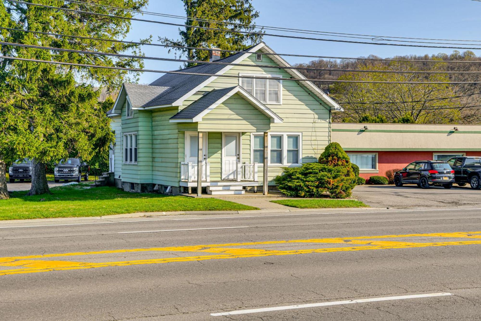 Less Than 2 Mi To Suny Cortland Unit With Private Parking Exterior photo