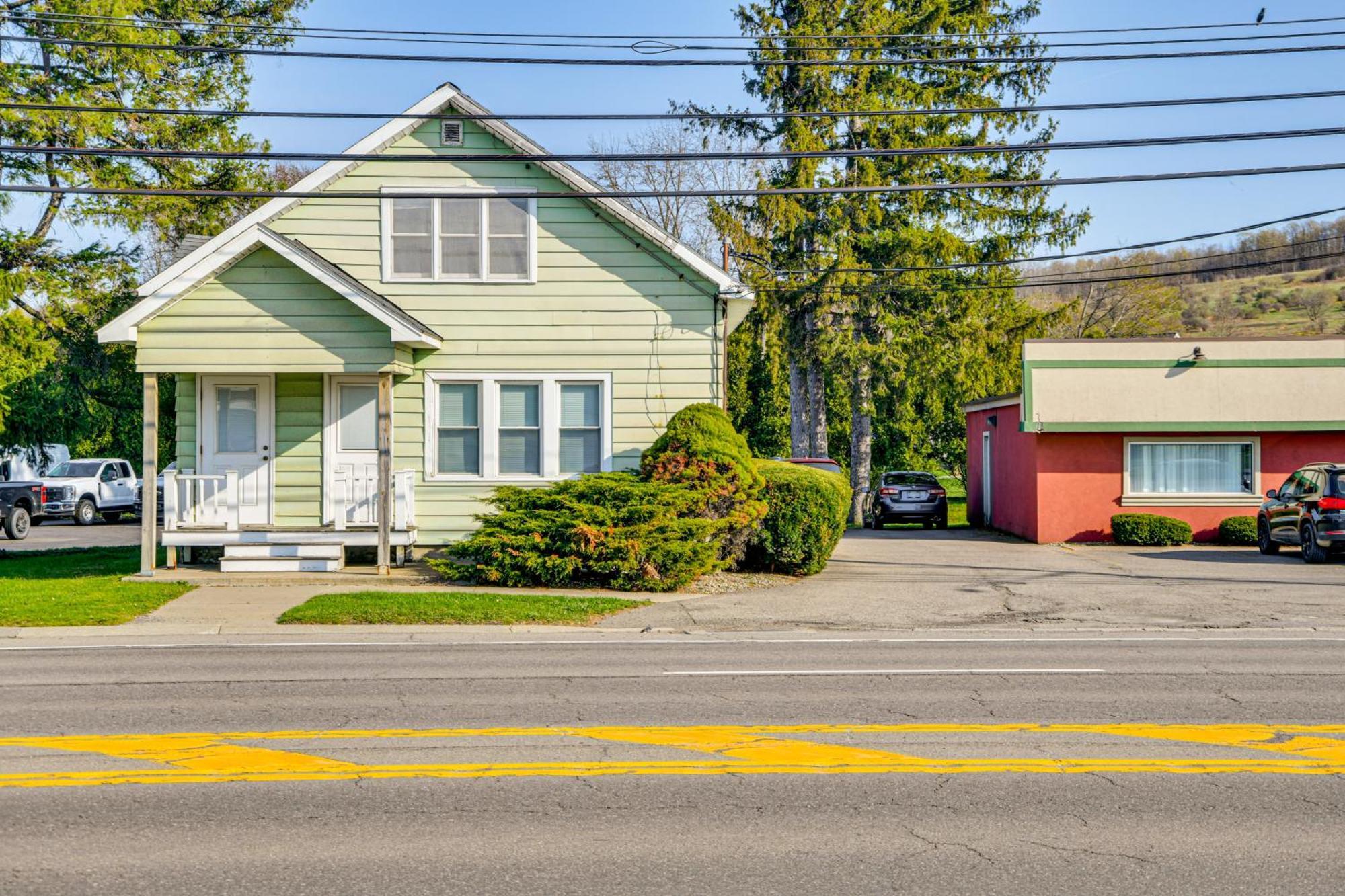 Less Than 2 Mi To Suny Cortland Unit With Private Parking Exterior photo