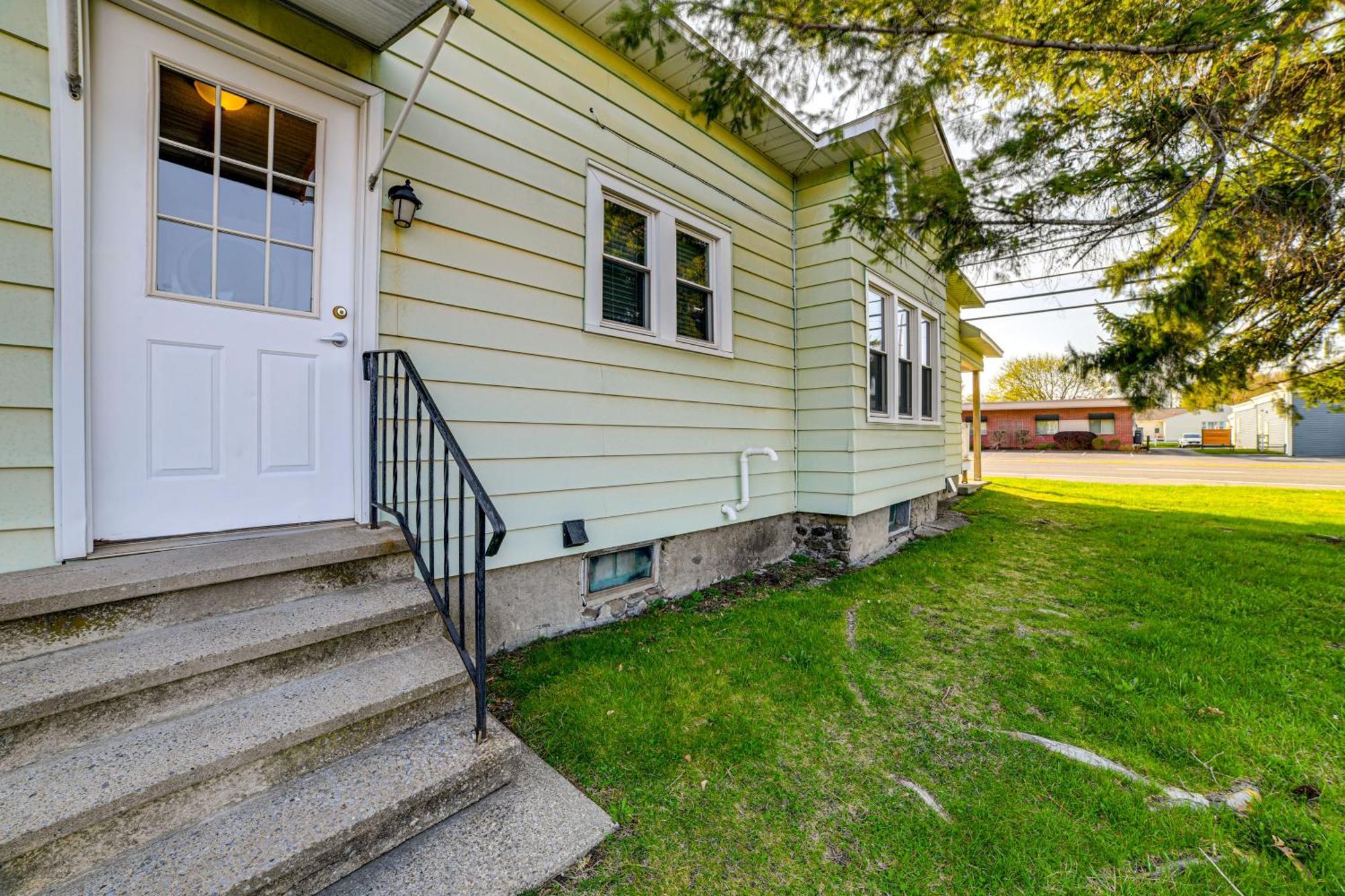 Less Than 2 Mi To Suny Cortland Unit With Private Parking Exterior photo