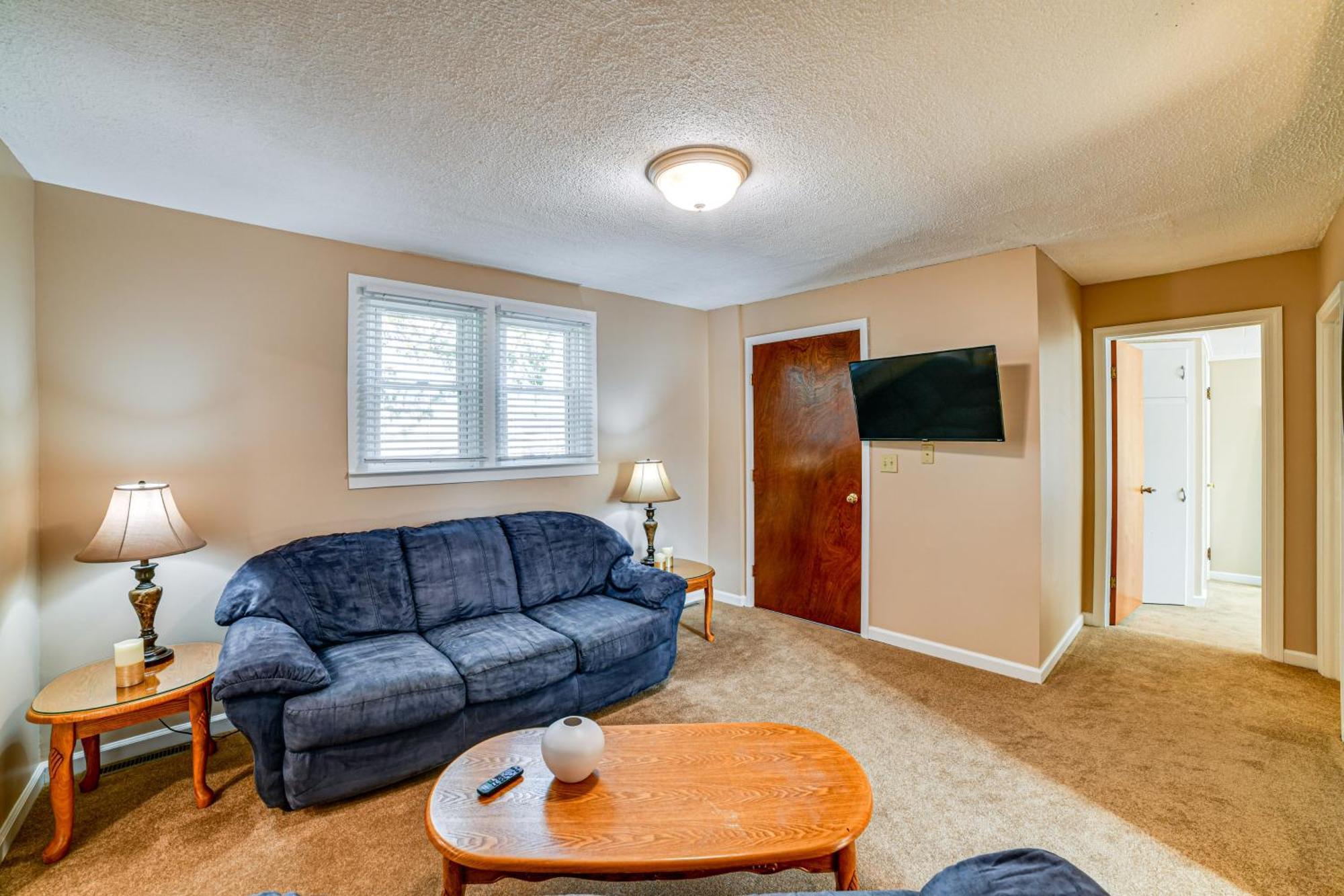 Less Than 2 Mi To Suny Cortland Unit With Private Parking Exterior photo