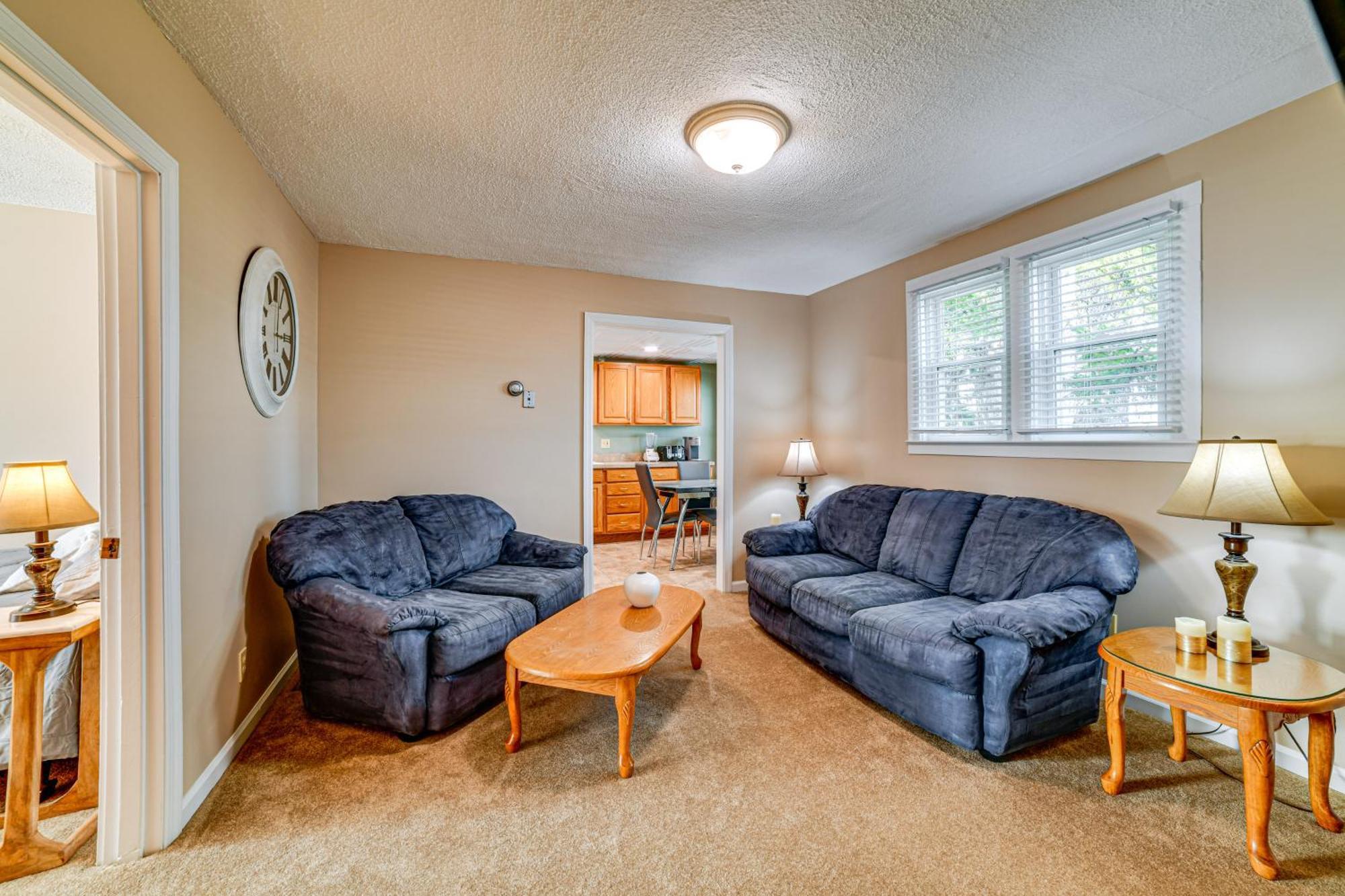 Less Than 2 Mi To Suny Cortland Unit With Private Parking Exterior photo